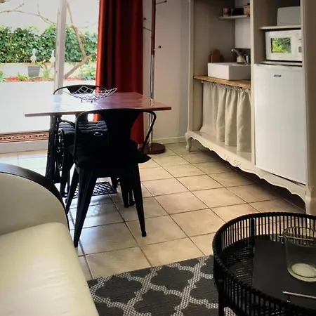 Bed & Breakfast Petit Coin De Paradis *