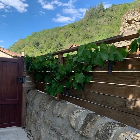 Petit Coin De Paradis Bed & Breakfast Vals-les-Bains